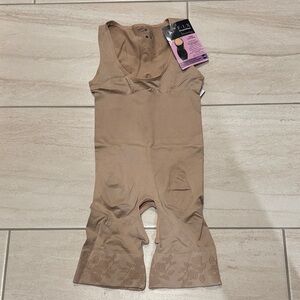 F.I.X. Shapewear by WünderWear Seamless Full Body Long Leg Shaper in taupe S/M